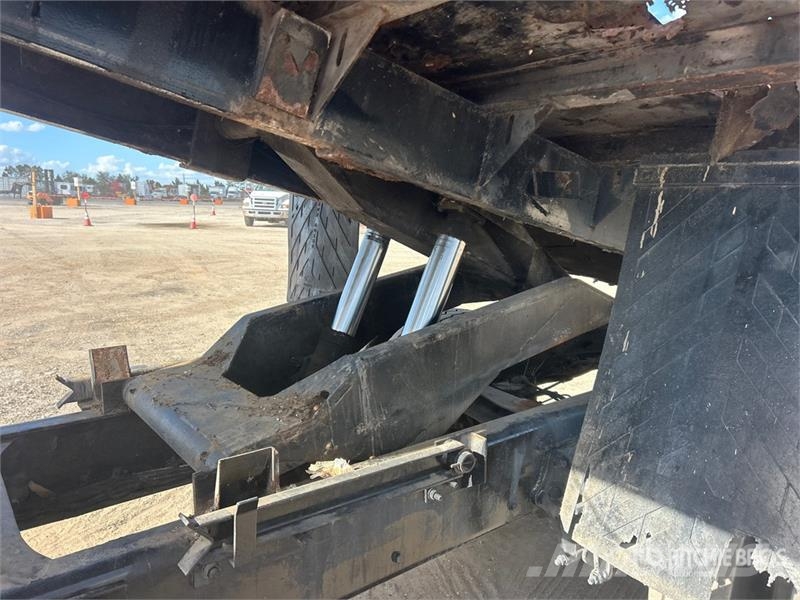Sterling Acterra 4x2 Grapple Truck Grabulje