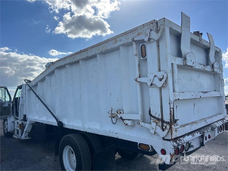 Sterling Acterra 4x2 Grapple Truck Grabulje