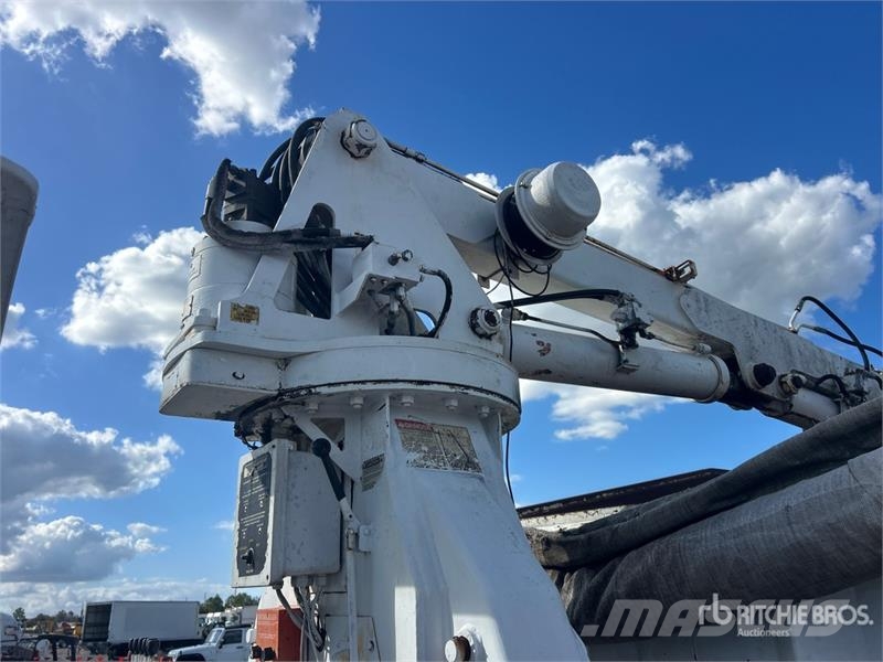 Sterling Acterra 4x2 Grapple Truck Grabulje