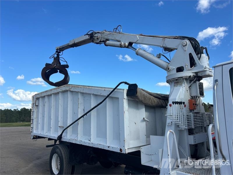Sterling Acterra 4x2 Grapple Truck Grabulje