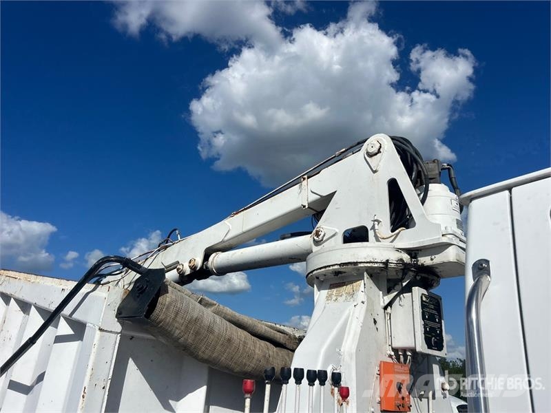 Sterling Acterra 4x2 Grapple Truck Grabulje
