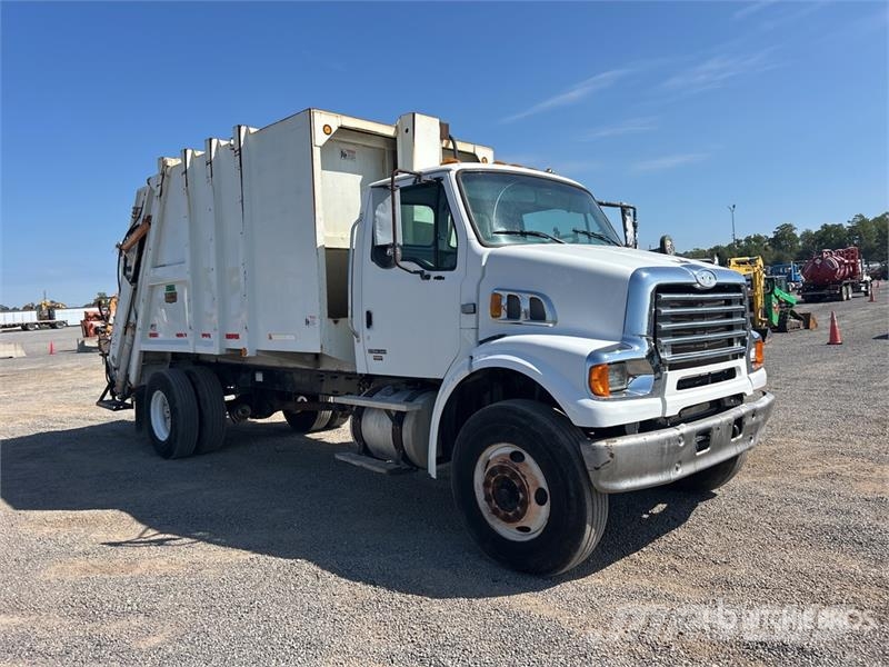 Sterling L7500 Waste trucks