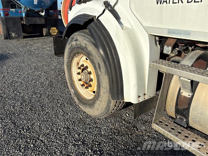Sterling LT7500 Camiões Aspiradores Combi