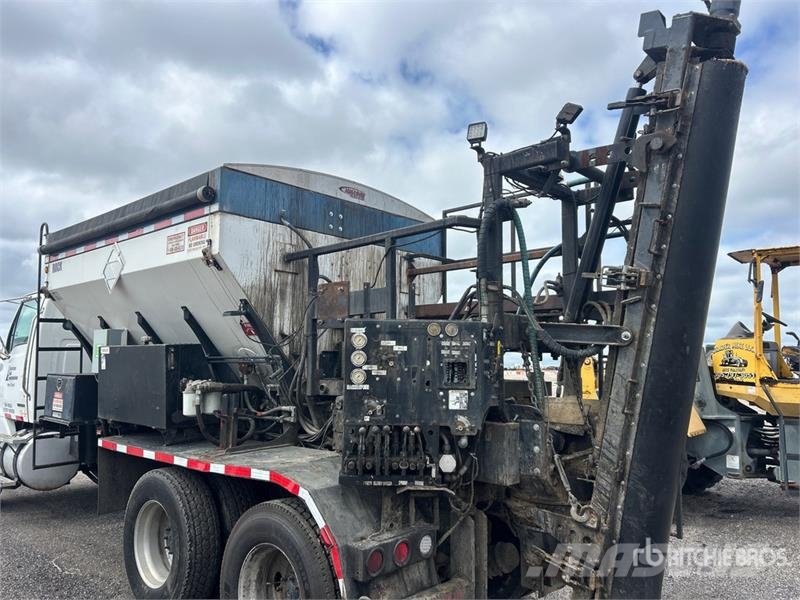 Sterling LT7500 6x4 Volumetric Mixer Truck Betoniere