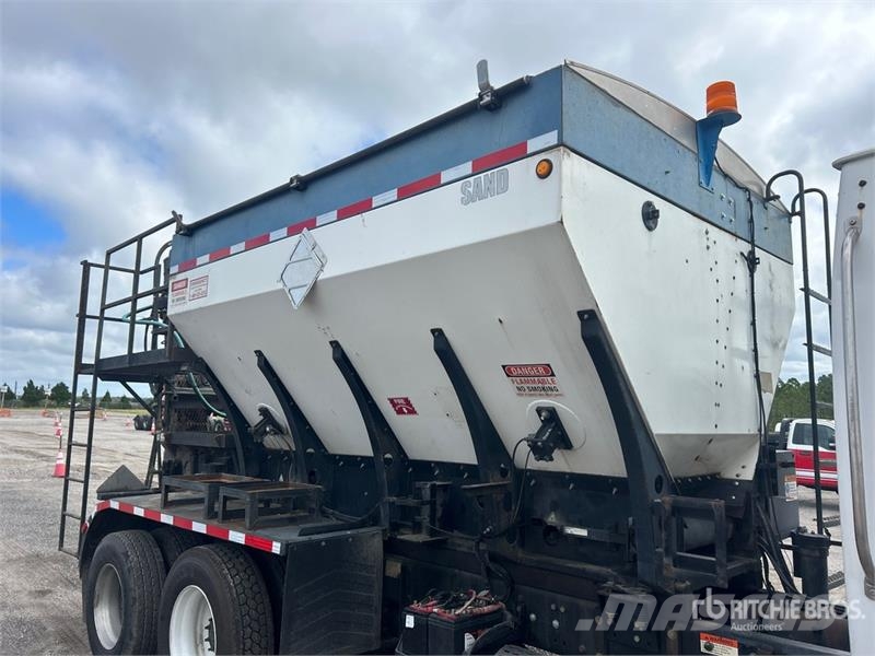 Sterling LT7500 6x4 Volumetric Mixer Truck Betoniere