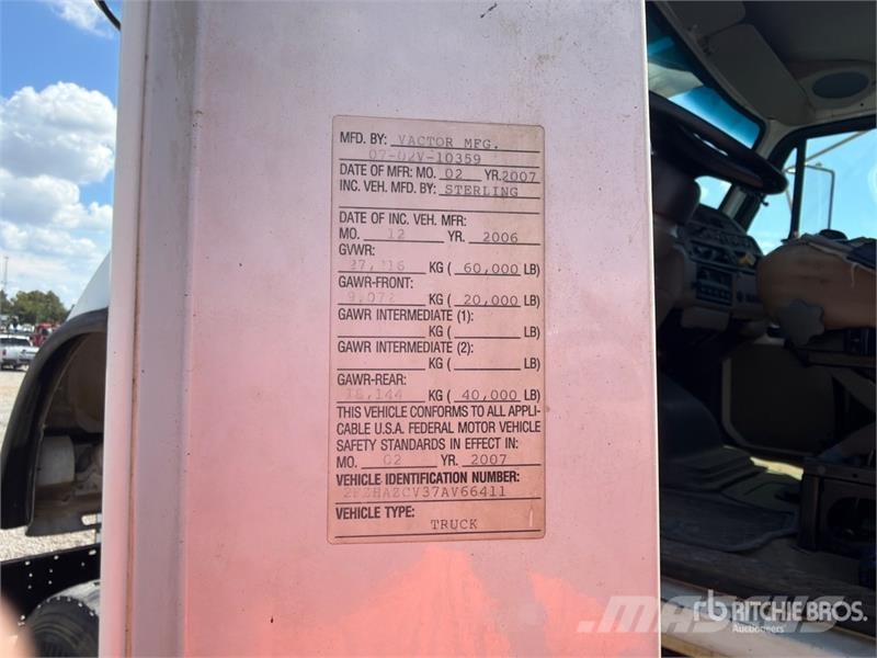 Sterling LT9500 Kombinuotos paskirties / vakuuminiai sunkvežimiai