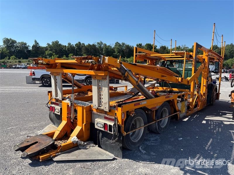 Sterling LT9500 Avtotransporterji