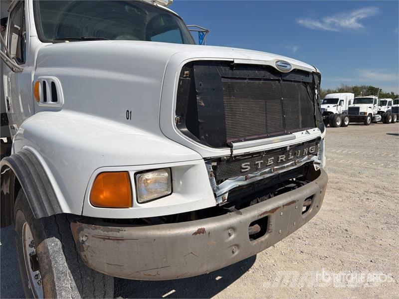 Sterling LT9500 Tipper trucks