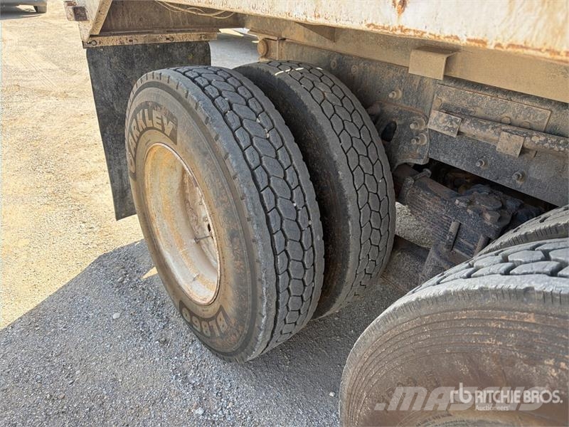 Sterling LT9500 Tipper trucks