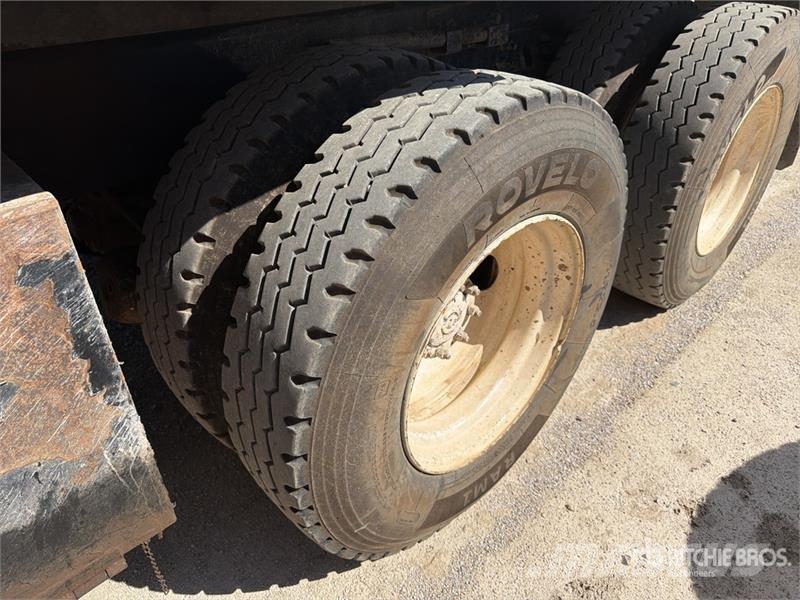 Sterling LT9500 Tipper trucks