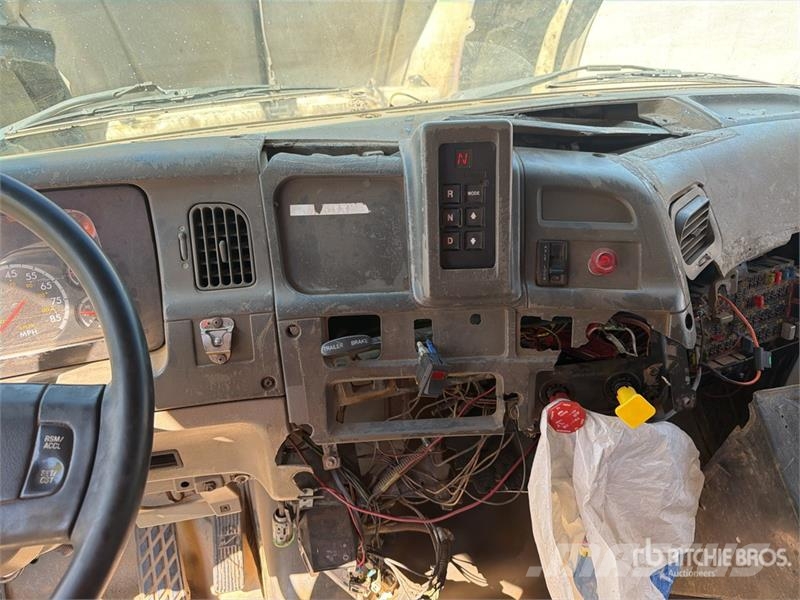 Sterling LT9500 Tipper trucks