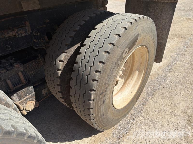Sterling LT9500 Tipper trucks