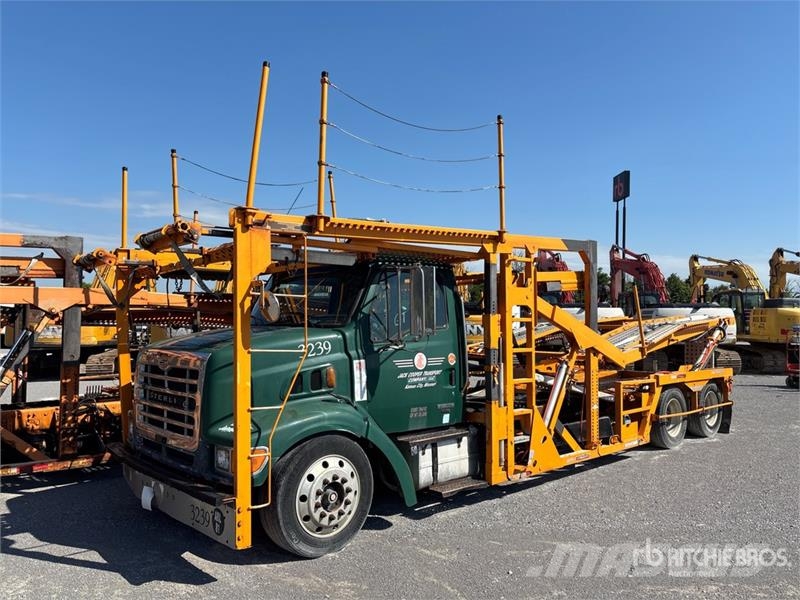 Sterling LT9500 Avtotransporterji