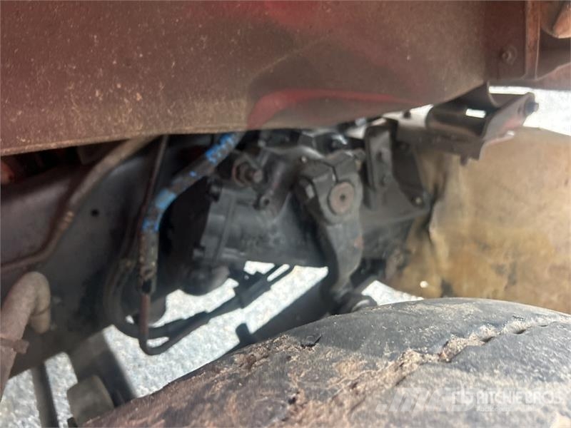Sterling LT9511 8x4 Mixer Truck (Inoperable) Betonikuorma-autot