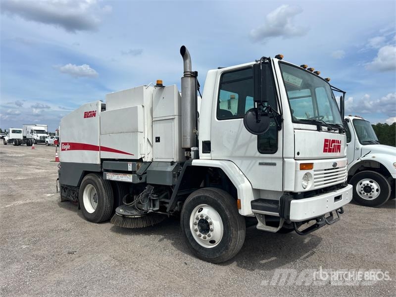 Sterling SC8000 شاحنات كاسحة