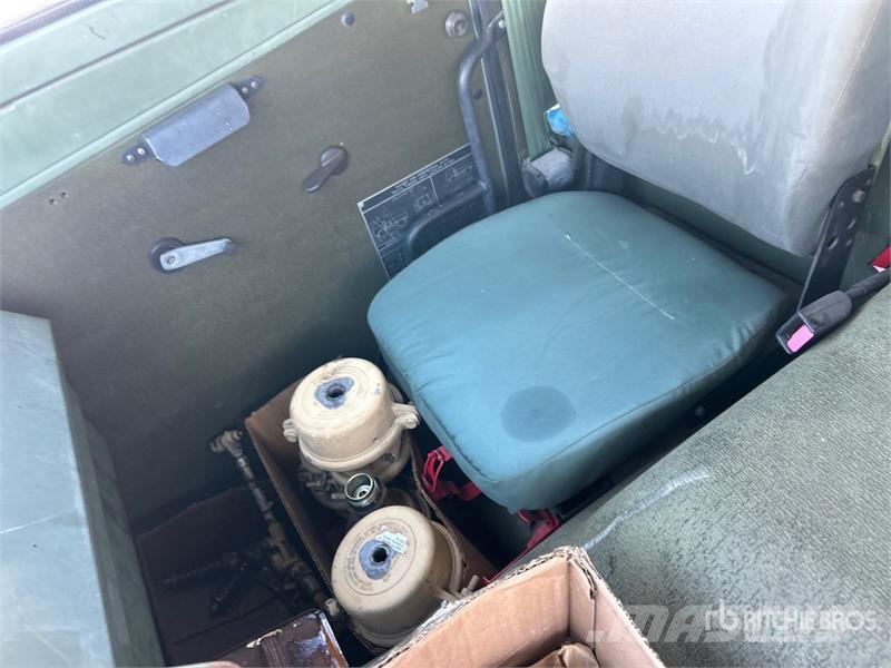 Stewart & Steveson 4x4 LMTV 4x4 Cargo Truck 傾卸式卡車