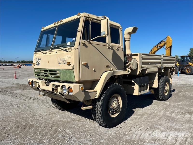 Stewart & Steveson 4x4 LMTV 4x4 Cargo Truck 傾卸式卡車