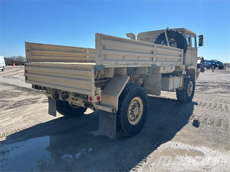 Stewart & Steveson 4x4 LMTV 4x4 Cargo Truck 傾卸式卡車