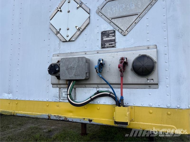 Stoughton 28 ft S/A Van Trailer Прицепы-фургоны