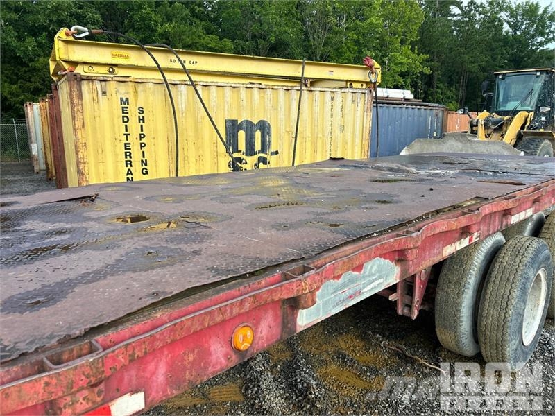 Strick 40 ft T/A Flatbed Trailer Plataforma plana/laterales abatibles