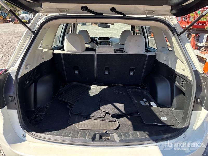 Subaru Forester AWD SUV Avtomobili