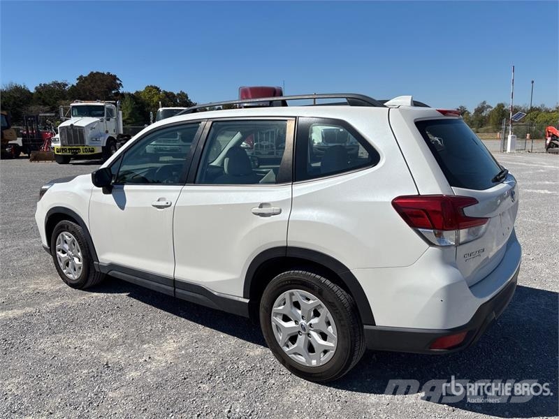 Subaru Forester AWD SUV Avtomobili