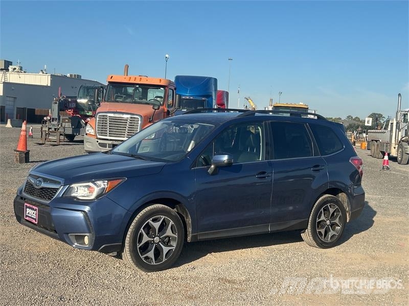 Subaru Forester XT AWD SUV 자동차