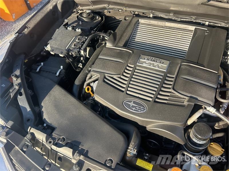 Subaru Forester XT AWD SUV 자동차