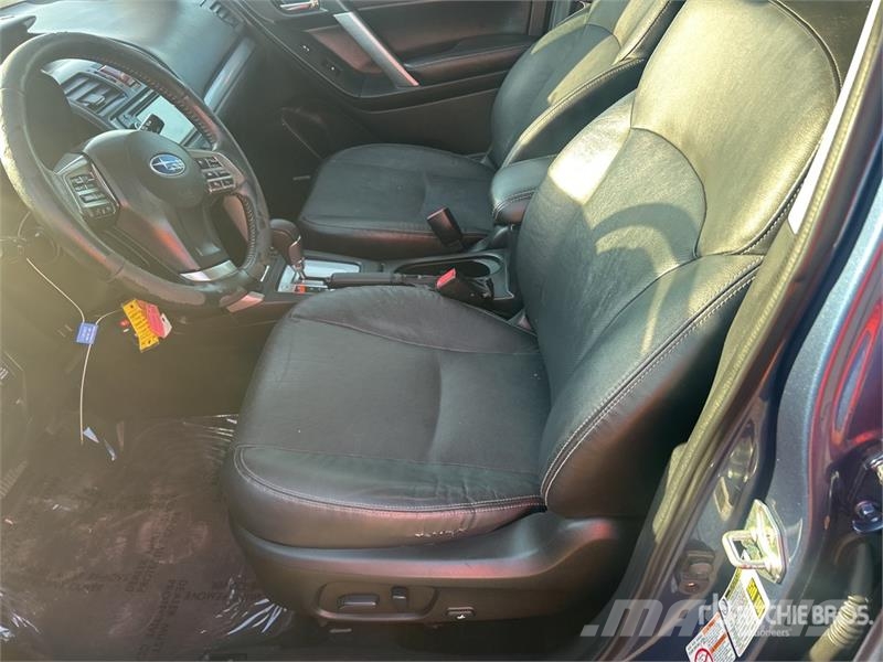 Subaru Forester XT AWD SUV 자동차