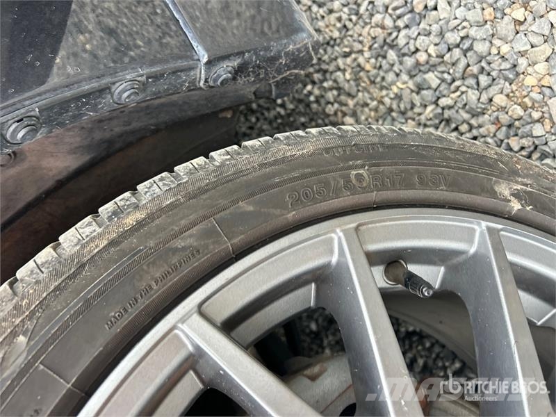 Subaru Impreza Automašīnas