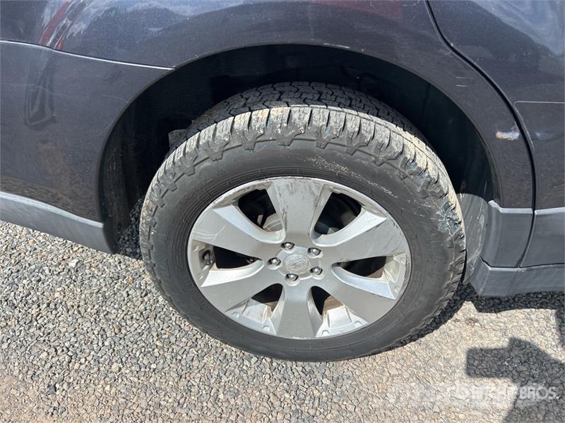 Subaru Outback AWD SUV 자동차
