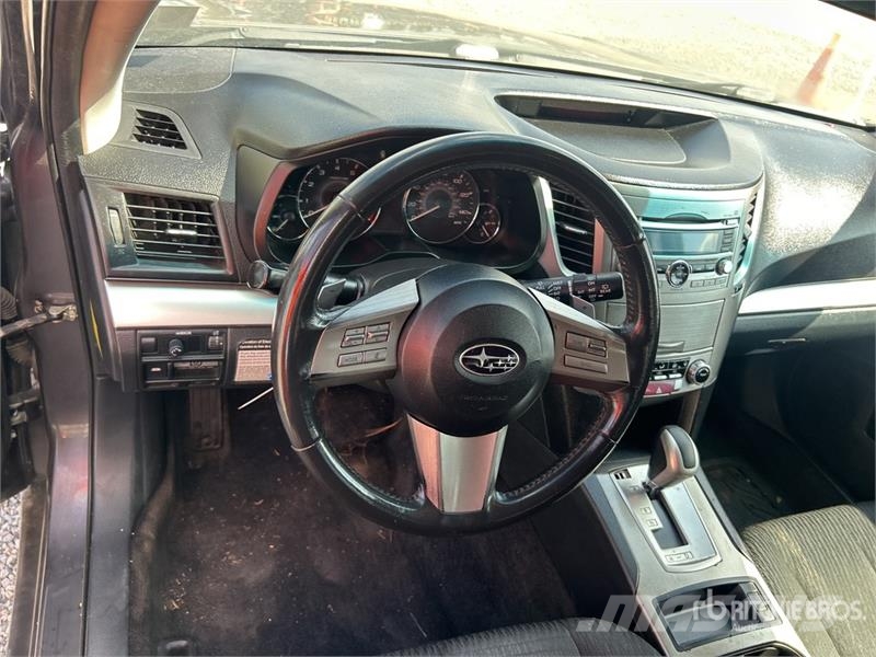 Subaru Outback AWD SUV 자동차