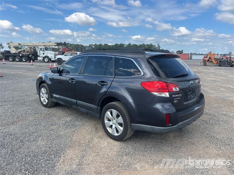 Subaru Outback AWD SUV 자동차