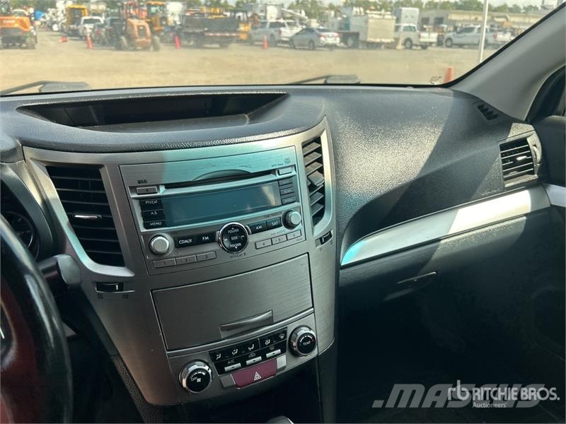 Subaru Outback AWD SUV 자동차