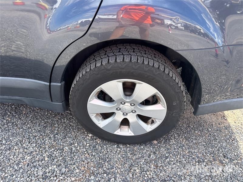 Subaru Outback AWD SUV 자동차