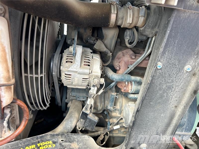 Sullair 185DPQ-KU-T3 185 cfm Mobile Air Compressor Kompresoriai