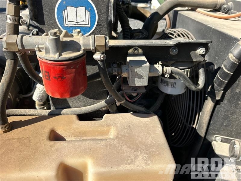Sullair 185DPQ-KU-T3 185 cfm Mobile Air Compressor Kompressoren