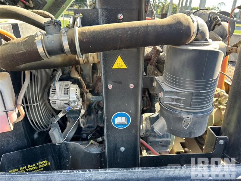 Sullair 185DPQ-KU-T3 185 cfm Mobile Air Compressor Kompressoren