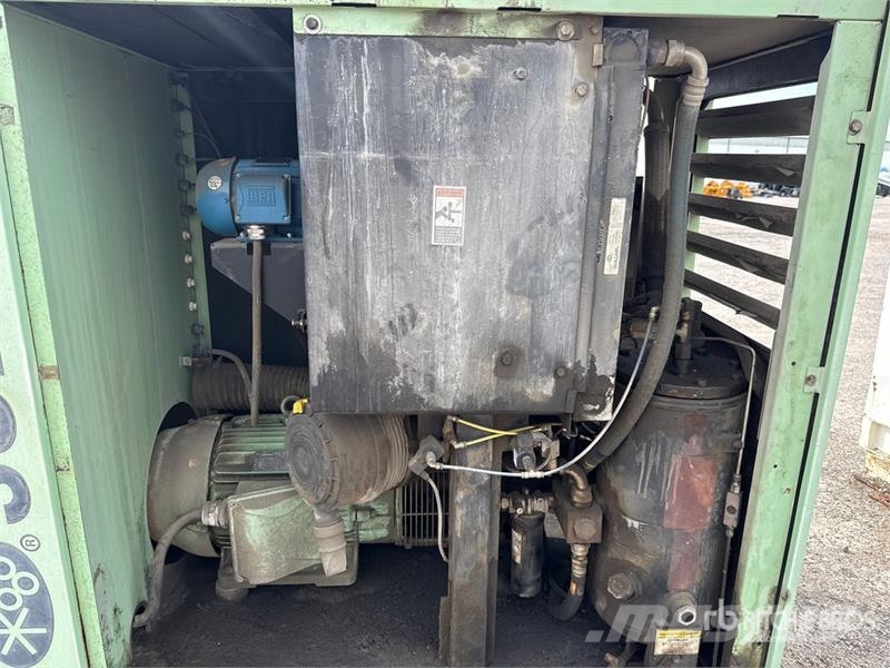 Sullair 3700 251 cfm Skid-Mounted Air Compressor Kompresory