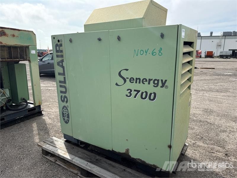 Sullair 3700 251 cfm Skid-Mounted Air Compressor Kompresory