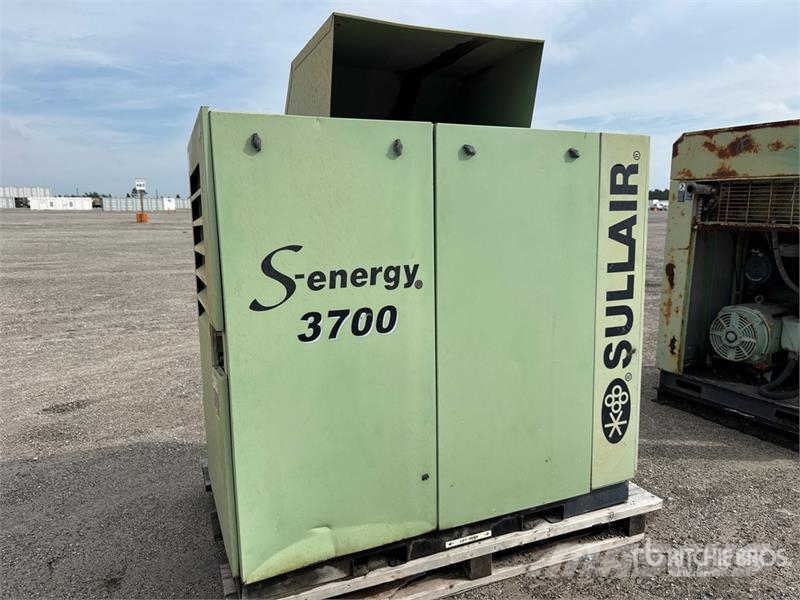 Sullair 3700 251 cfm Skid-Mounted Air Compressor Kompresory