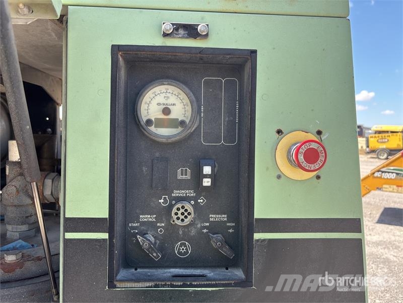 Sullair 400DHH 400 cfm Mobile Air Compressor 空氣壓縮機