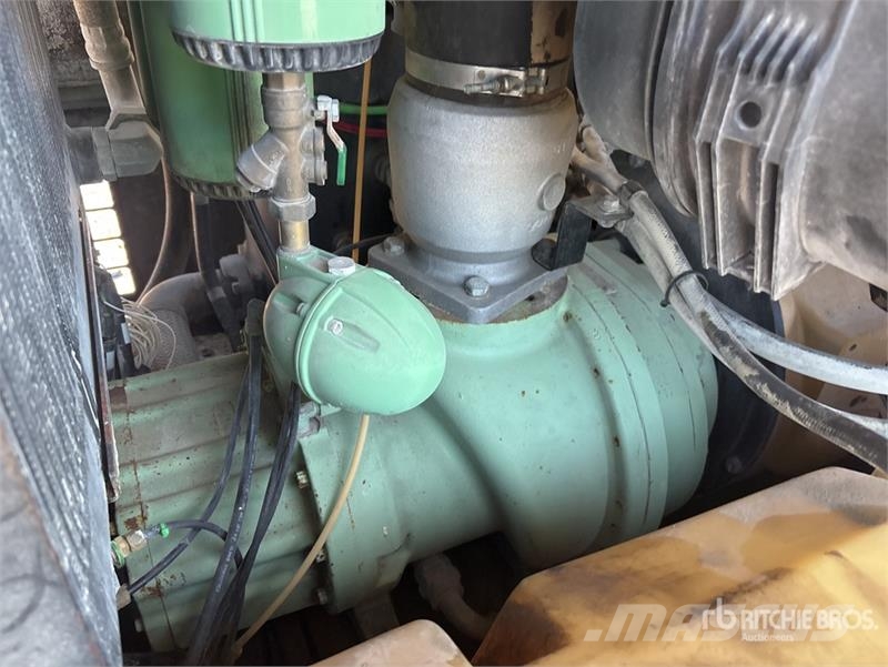 Sullair 400DHH 400 cfm Mobile Air Compressor 空氣壓縮機