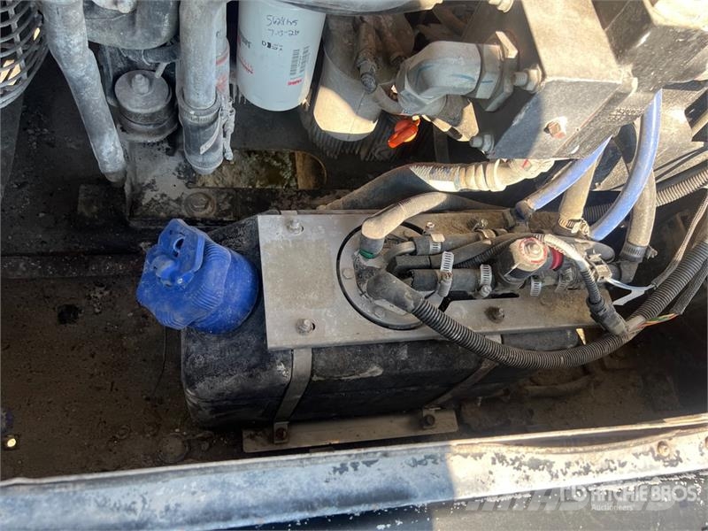 Sullair 400HDPQ-CU 400 cfm Mobile Air Compressor Compressors
