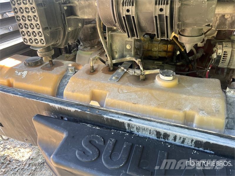 Sullair 400HDPQ-CU 400 cfm Mobile Air Compressor Compressors