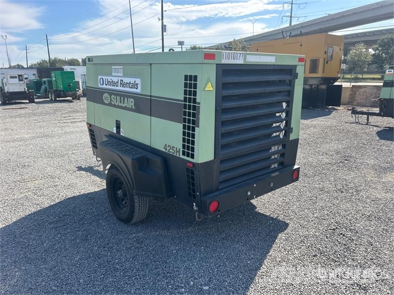 Sullair 425HDPQ-PE 425 cfm Mobile Air Compressor Kompresorji