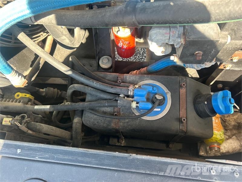 Sullair 425HDPQ-PE 425 cfm Mobile Air Compressor Kompresorji
