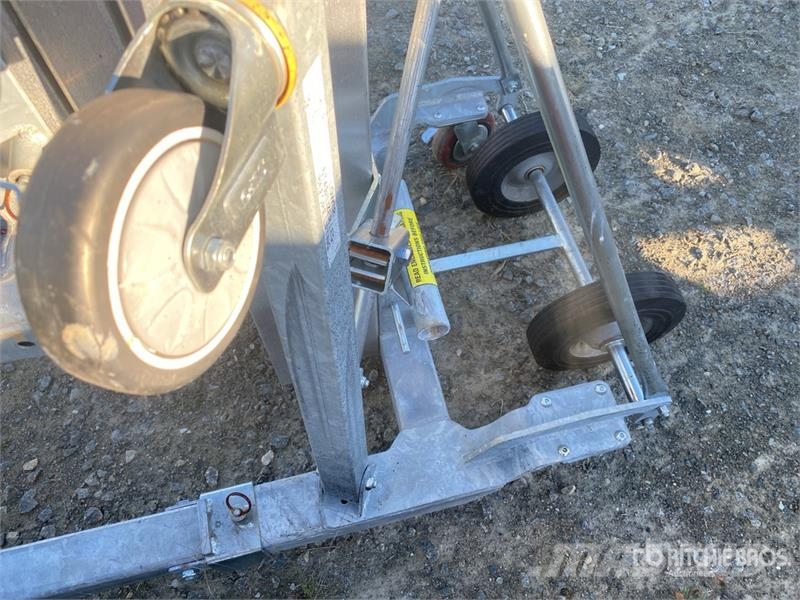 Sumner 2615 Material Hoist Підйомно-транспортне обладнання і вантажні ліфти