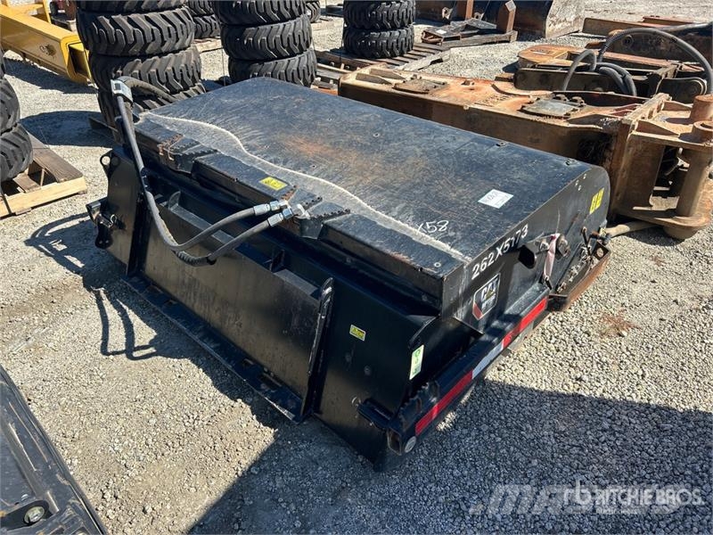 Sweepster BP118C 60 in Skid Steer Sweeper 브러쉬