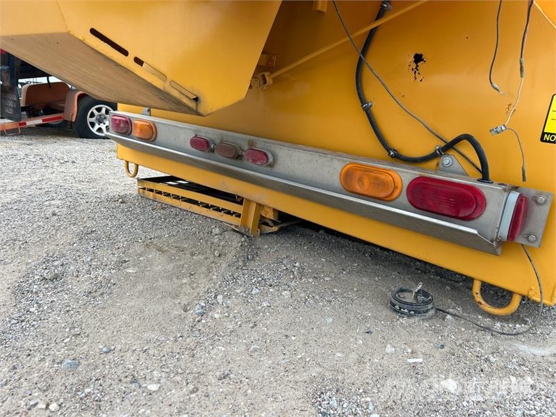Swenson Truck Body Salt Spreader Trosilci peska in soli
